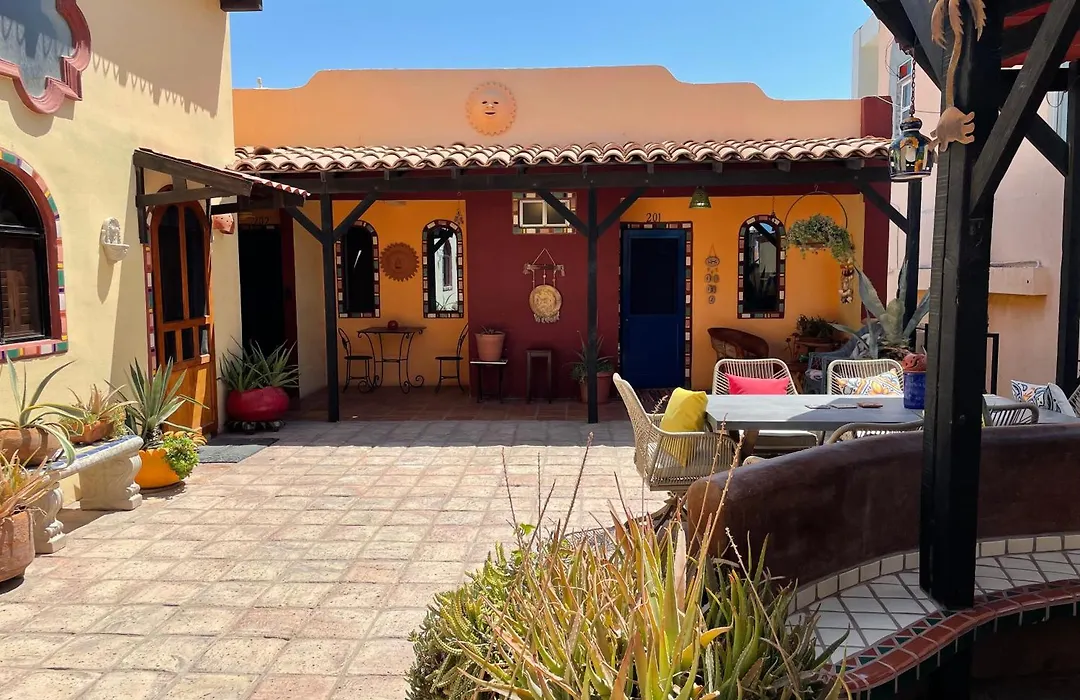 Casa Del Puerto By Rocky Host-1